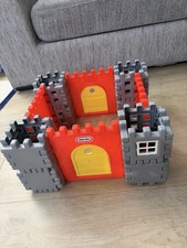 1990 Vintage LITTLE TIKES WEE WAFFLE CASTLE Near Complete 38 Pieces