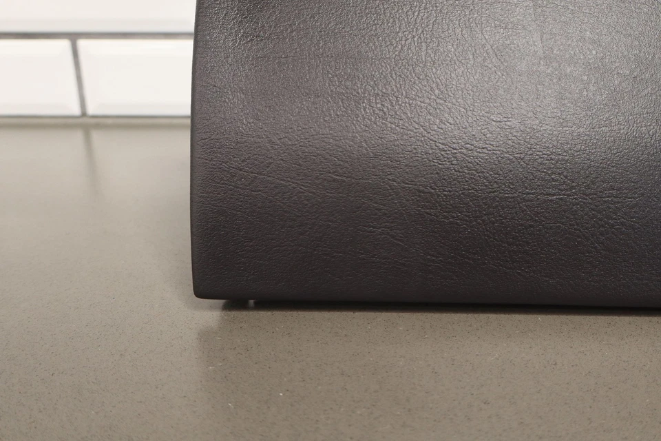 Guantera delantera Plymouth Chrysler Prowler 1997-2002 Foto 4 de 4