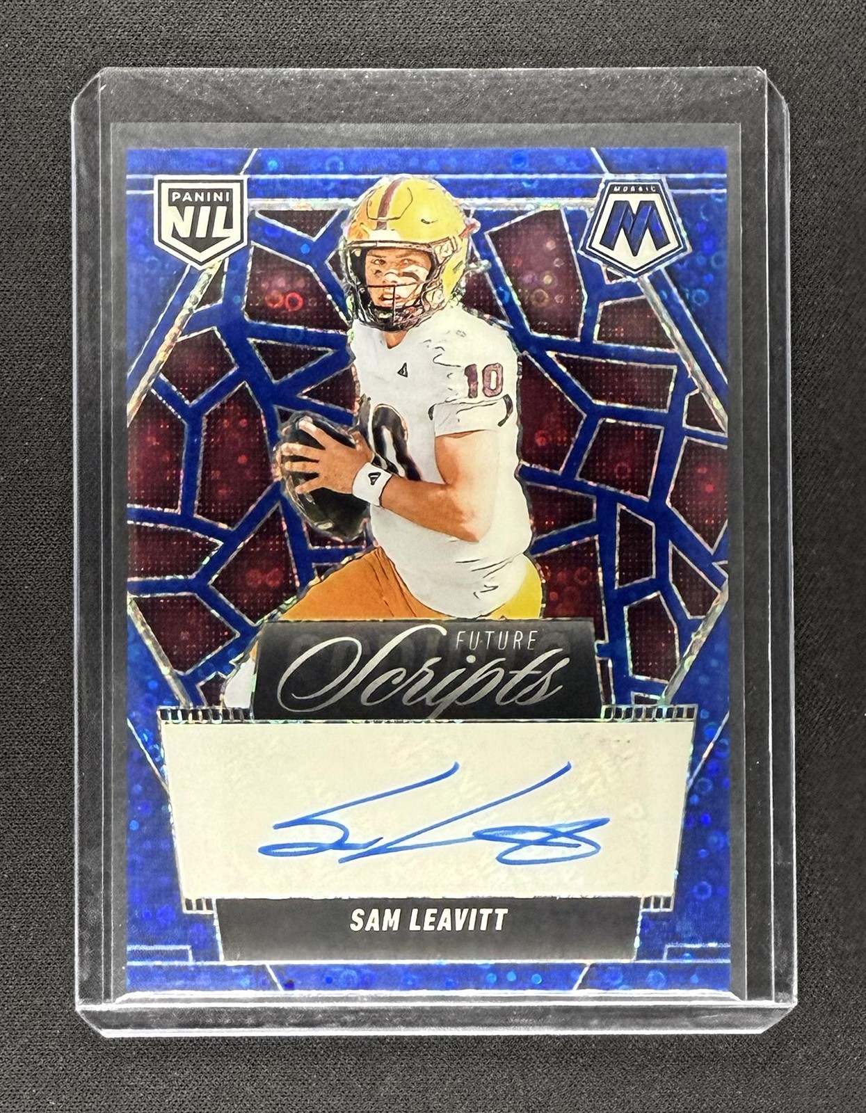 2025 Panini Mosaic #4 Sam Leavitt NIL Future Scripts No Huddle Blue SP