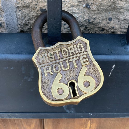 Historic Route 66 Brass Lock & 2 Keys, Embossed Lettering, Antique Finish - Picture 2 of 6