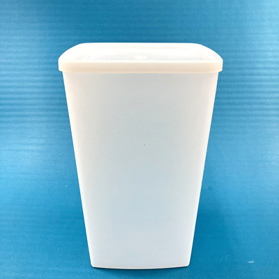 Vintage Tupperware Freezer Mate Storage Container 2 Qt. Frosted 313 Seal Lid 310