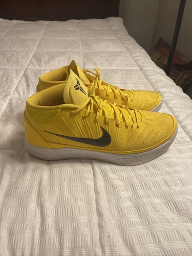 Mens Size 15 Yellow Black Nike Kobe 