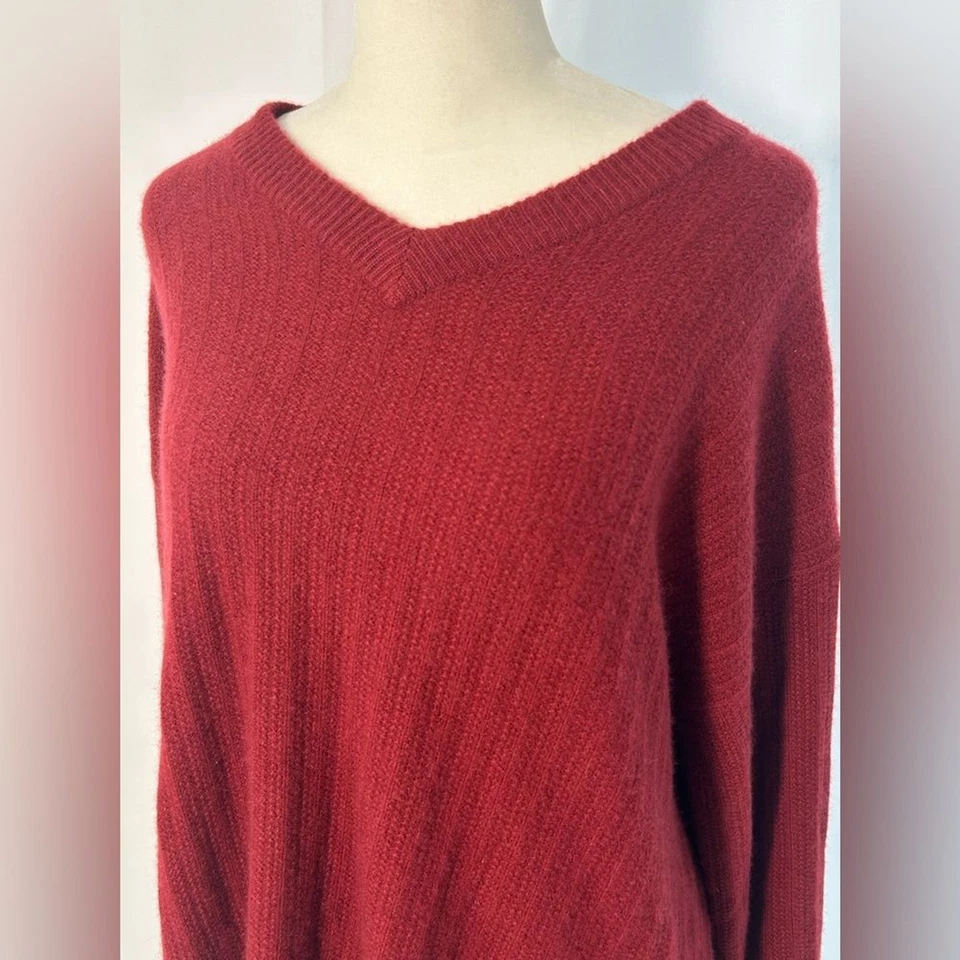 CONSENSUS MEN’S Cashmere V-Neck Sweater SIZE L - Image 4 of 4