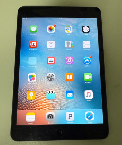 IPad Mini A1432 - Écran Cassé - Pour Pièces Ou Réparation - Vendu Dans L'état