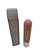 r.e.m. beauty On Your Collar Plumping Lip Gloss – Shade: Pink Razor – New