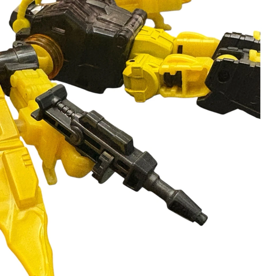 Transformers Buzzworthy Bumblebee Ransack Deluxe Loose + Accessories – As Shown - Image 4 of 4