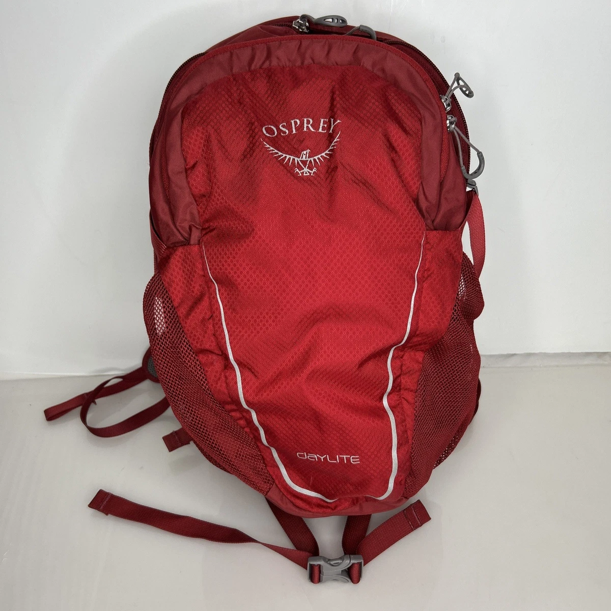 osprey daylite acorn red Daylite® Plus in organization and a key clip Osprey Daylite® Plus 20L Backpack