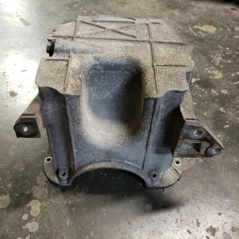 Cacerola de aceite de aluminio Ford Mustang 1998 1999 2000 V6 3,8 XR3E-6675-FA OEM usada Foto 3 de 4