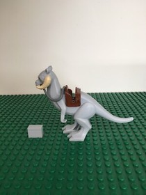 Lego Star Wars minifigures, Speeder Bike, and Blaster from Hoth Echo Base - 7879