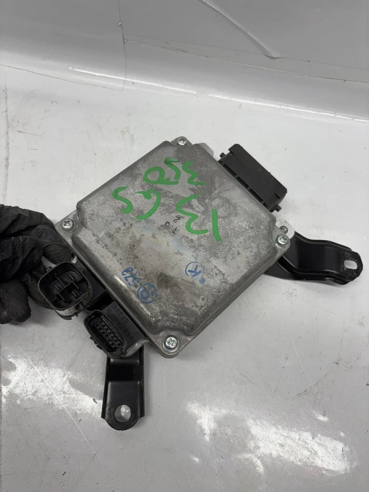 Módulo de control de dirección asistida Lexus GS350 2013-2015 PCM OEM Foto 2 de 3