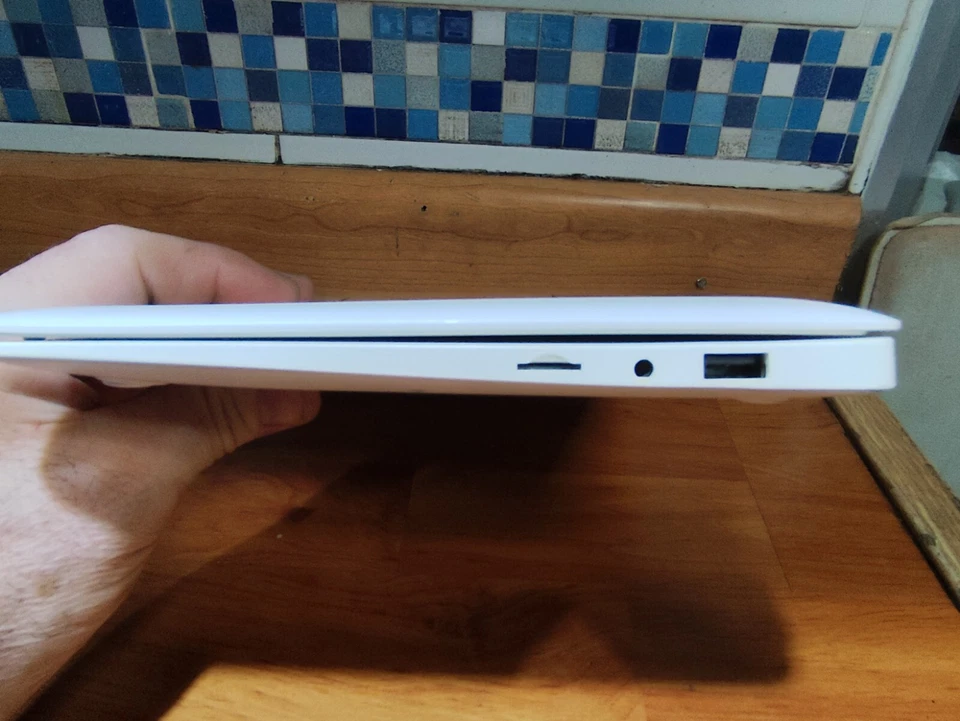 Thomson Sp-Neo10 Blanco,Funciona Salvo Algunas Teclas  Leed El Anuncio, Gracias  - Imagen 4 de 4