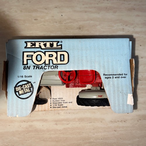 1/16 Ertl Farm Toy Ford 8N Tactor, DIE-CAST Metal 843 - Picture 6 of 10