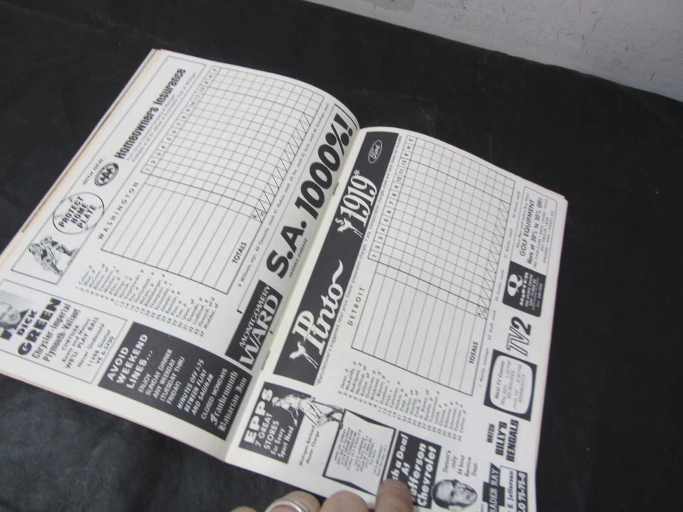 Detroit Tigers Stadium 1971 scorebook - vintage booklet - Image 4 of 4