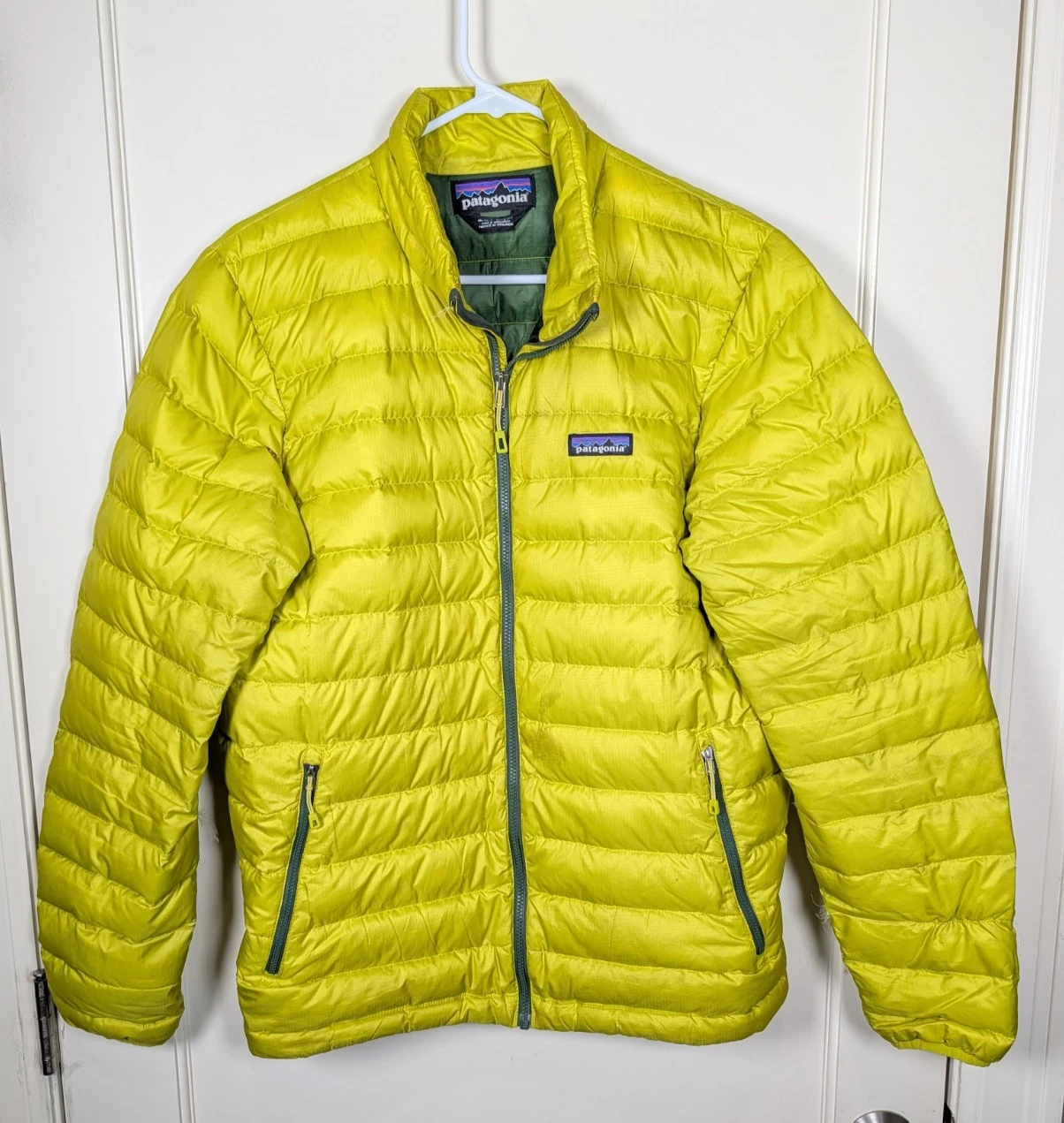 Patagonia Down Sweater Puffer Jacket Coat Men's Size: M Yellow Outdoors
