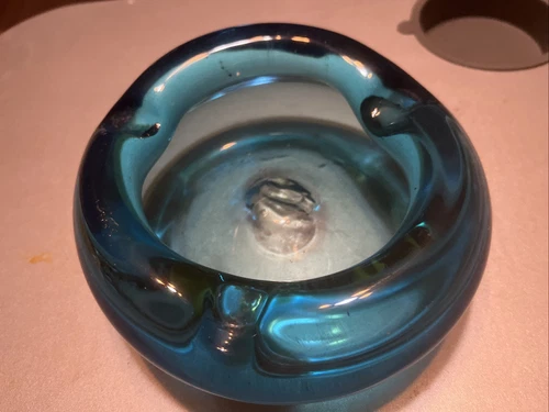 Vintage Blenko Round Heavy Ashtray Blue Aqua Art Glass 6”