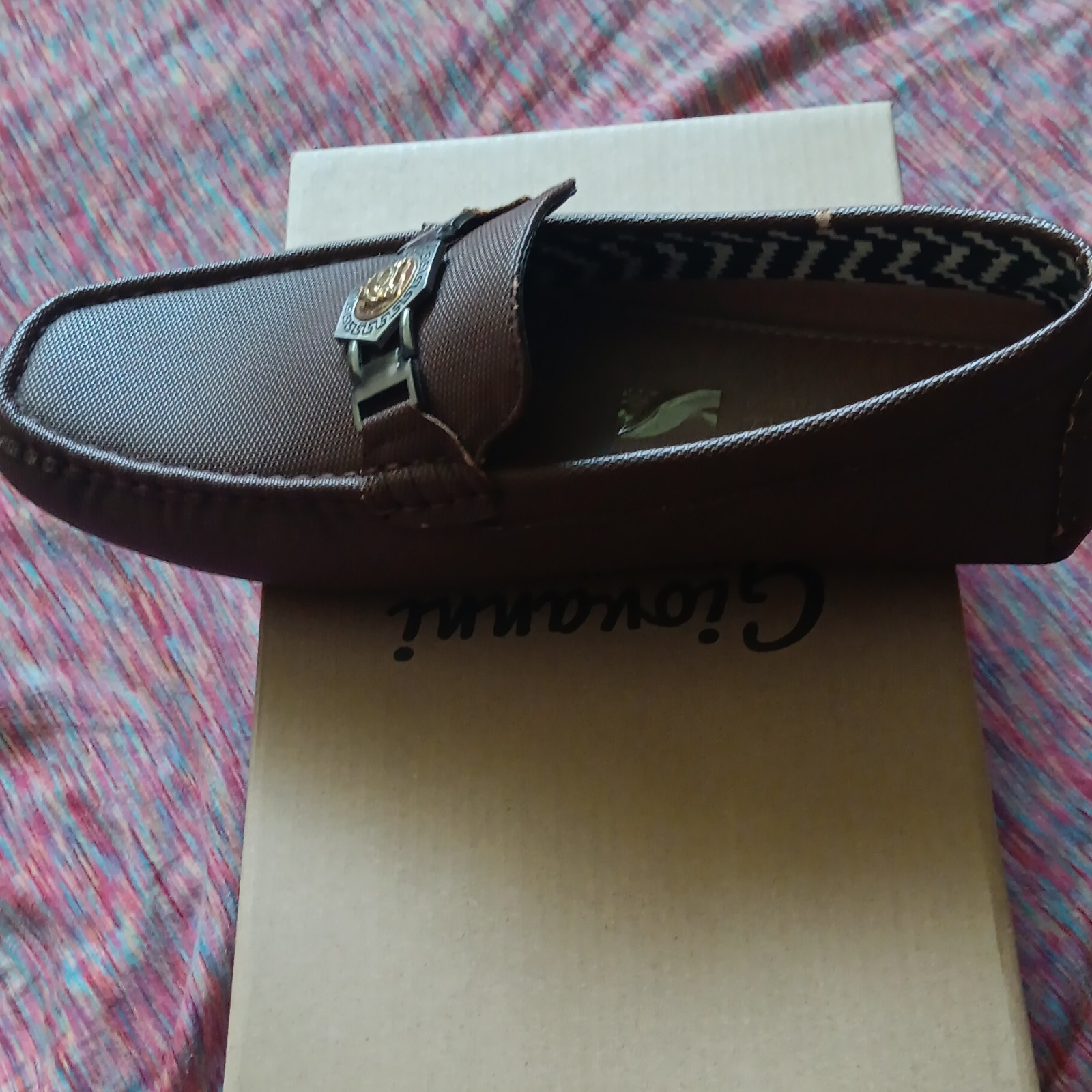 Giovanni Men. S Brown Faux Leather Loafer Flats Slip-On Logo Accent US 8 image 4