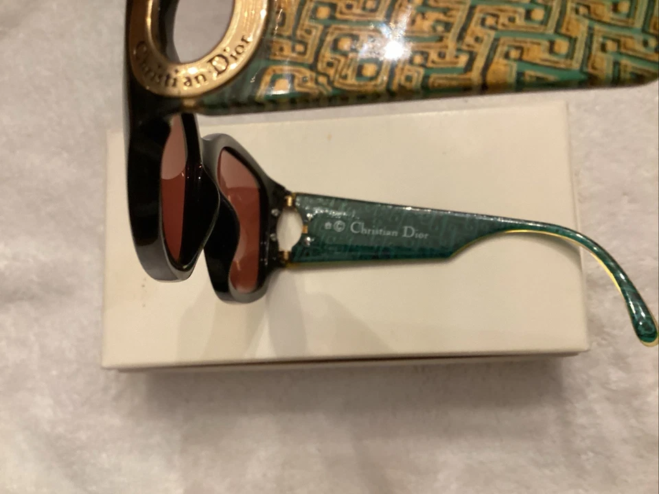 Christian Dior Woman Sunglasses Red Tint Lenses Translucent Stems Green To Gold - Image 3 of 4