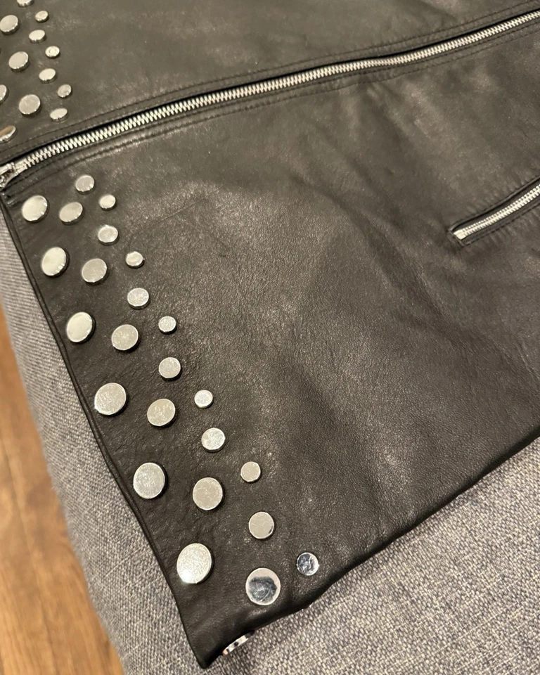 Falda Elie Tahari Zoey Plateada con Dobladillo Tachonado Cuero Negro Cremallera Talla 0 Motociclista Moto Foto 2 de 4