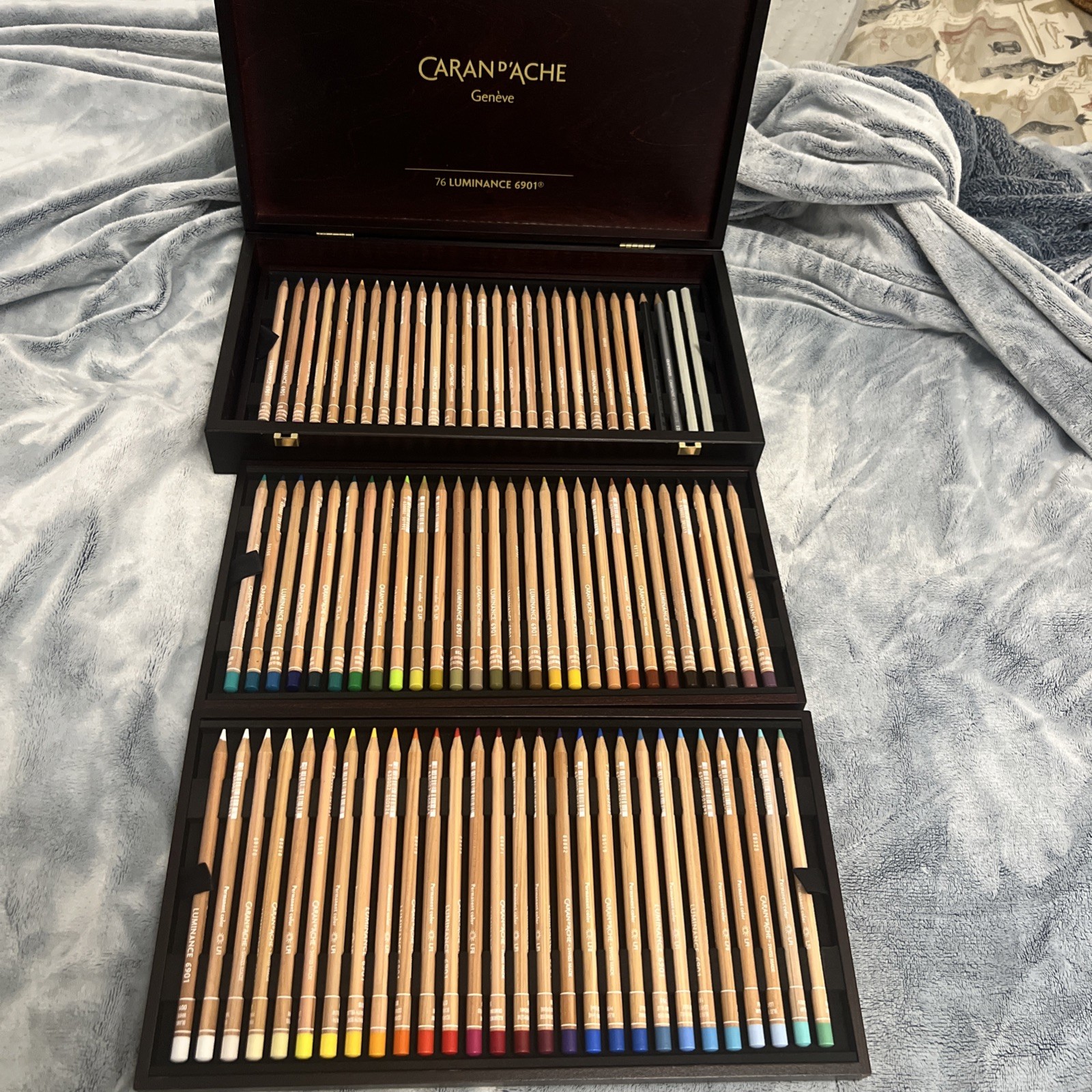 CREATIVE ART MATERIALS  Luminance Colored Pencil Sets Set of