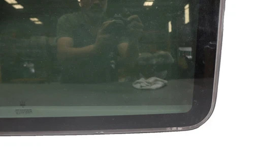 Maserati Quattroporte 2003-2013 Sunroof glass P/N 980139311