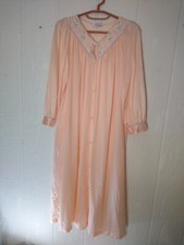 Vtg Vanity Fair Women's M Long Sleeve Robe Pink Satiny Button Front Antron Nylon