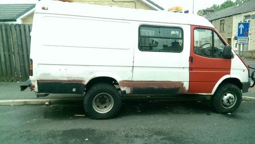 FORD TRANSIT COUNTY 4X4 LWB CLASSIC VAN FOUR WHEEL DRIVE TWIN WHEEL SEMI HI TOP - Picture 10 of 12