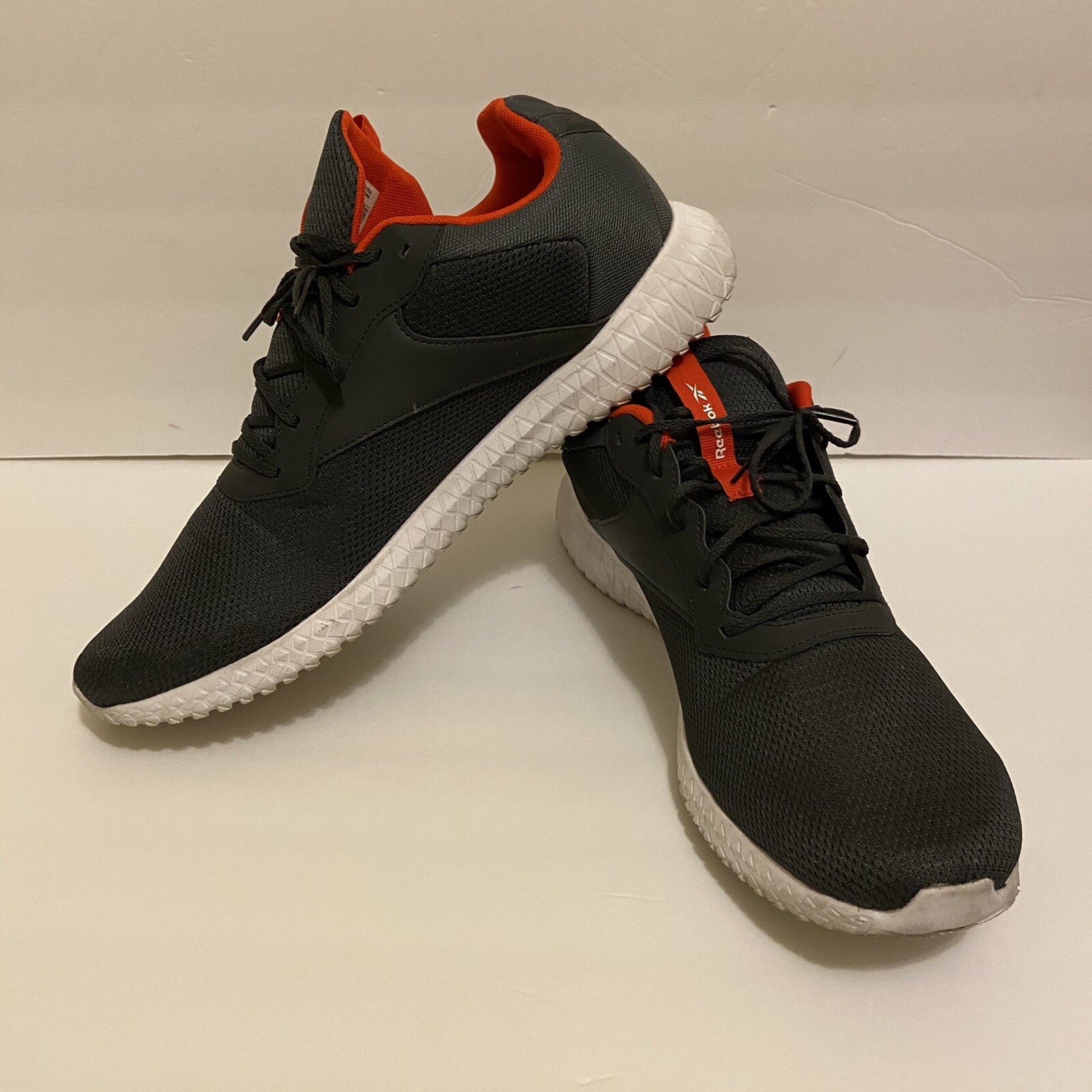Training Shoes Athletic Sneakers Gray 