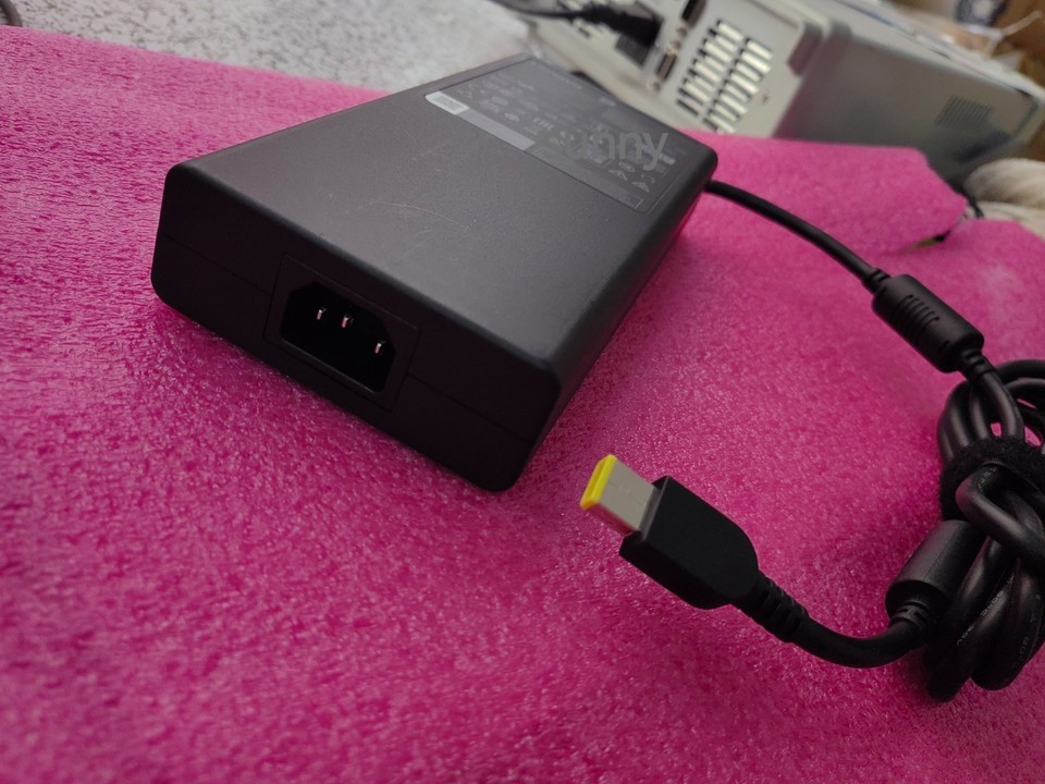 20V 20A 400W For Lenovo Legion Pro 7 16IAX10H ADL400SDC3A AC Adapter ...