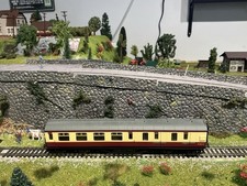 Hornby BR Corridor Brake Coach R4449b OO scale DC