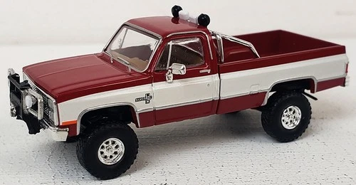 Brekina NEW HO 1/87 Scale 1982 Chevy C10 4x4 Pickup Truck in Red & White Finish