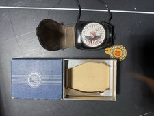 Vintage DeJur Autocritic Model 50A photographic light meter