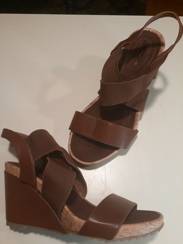 New CLOUDWALKERS Wedge Sandals 12 wide 