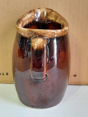 Vintage Brown Drip Glazed Creamer Small Pitcher Oven Proof USA 4.5" Tall Hull?? - Picture 2 of 7