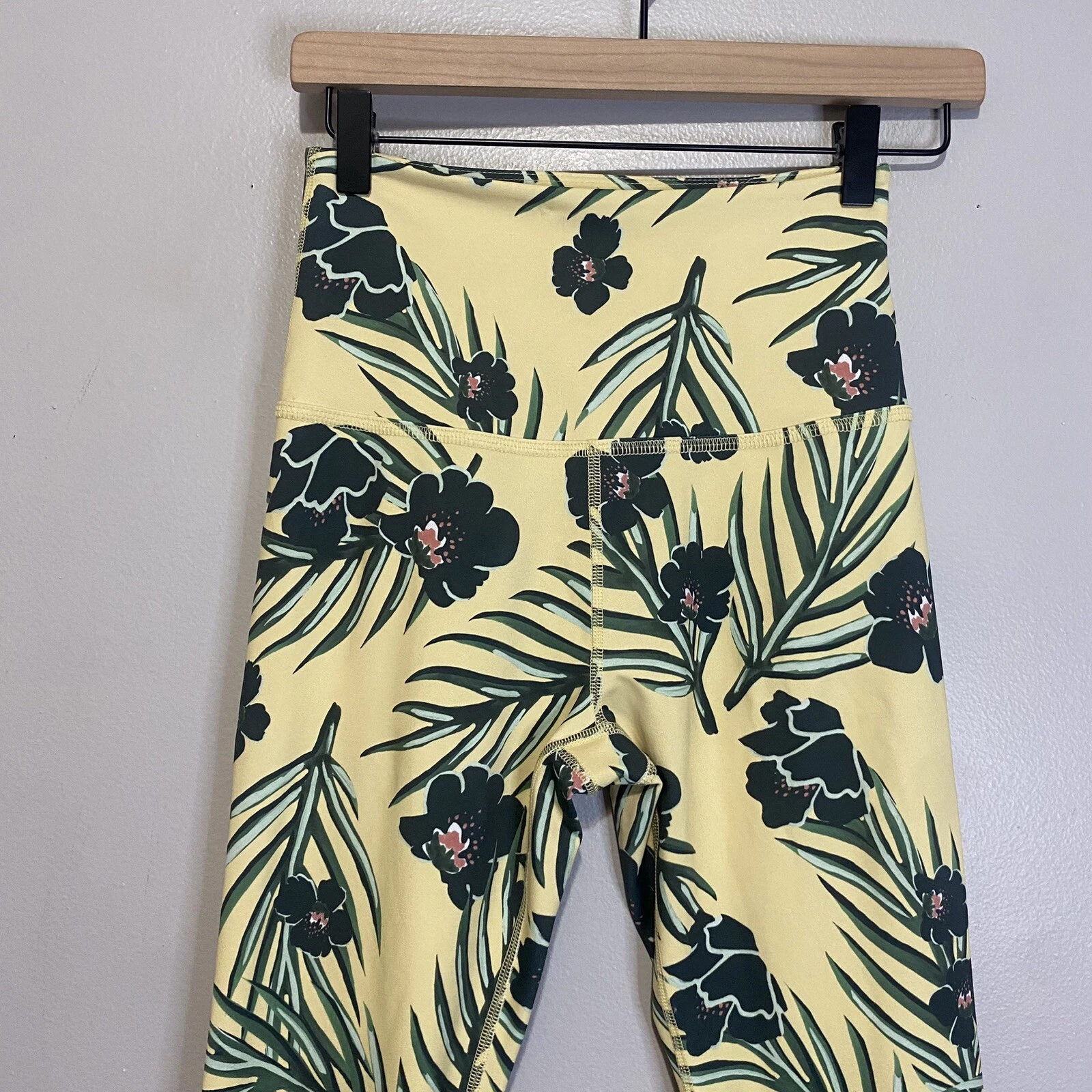 beyond-yoga olympus sunrise floral high rise leggings