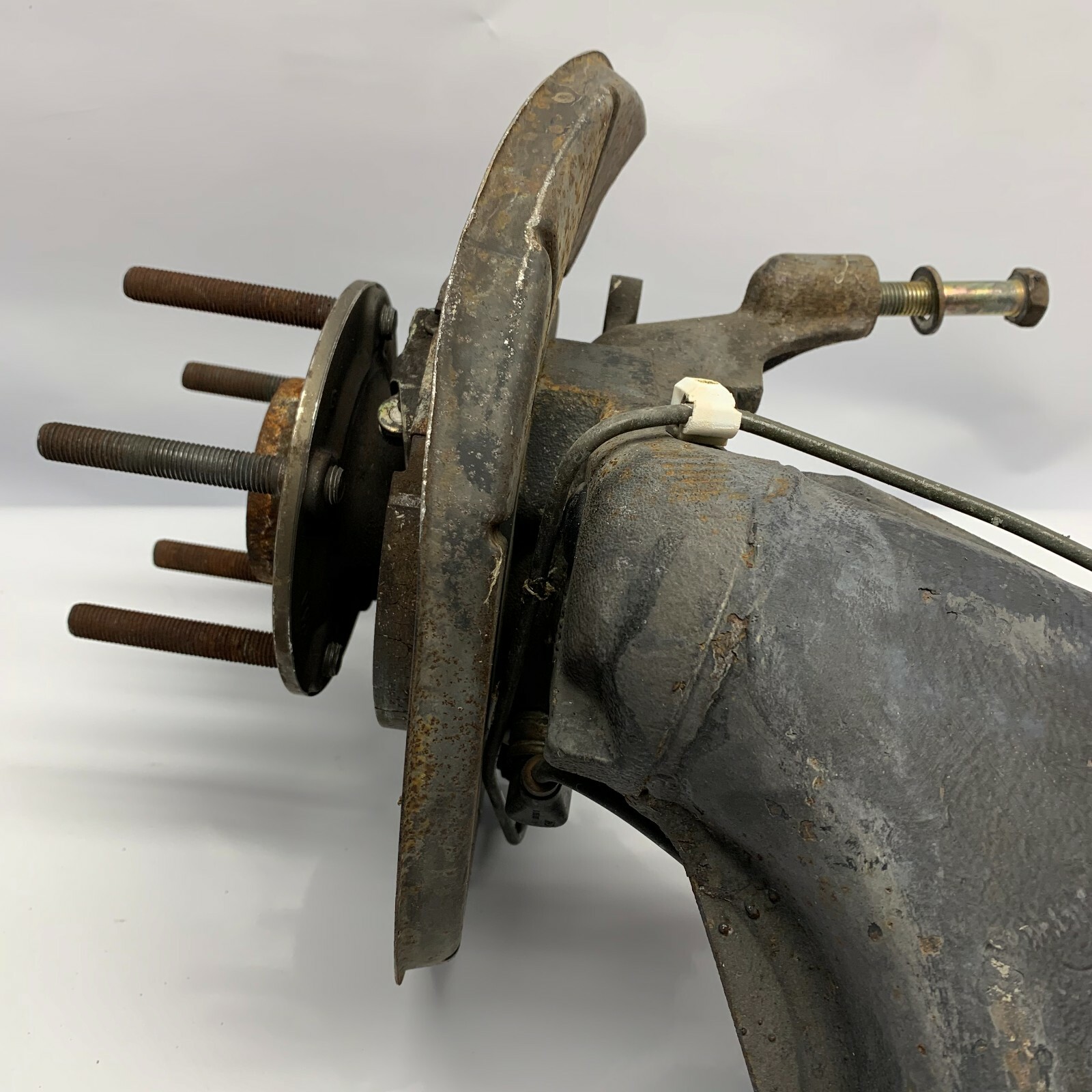 1988 1989 1990 1991 BMW E30 M3 Rear Left Trailing Hub Arm  