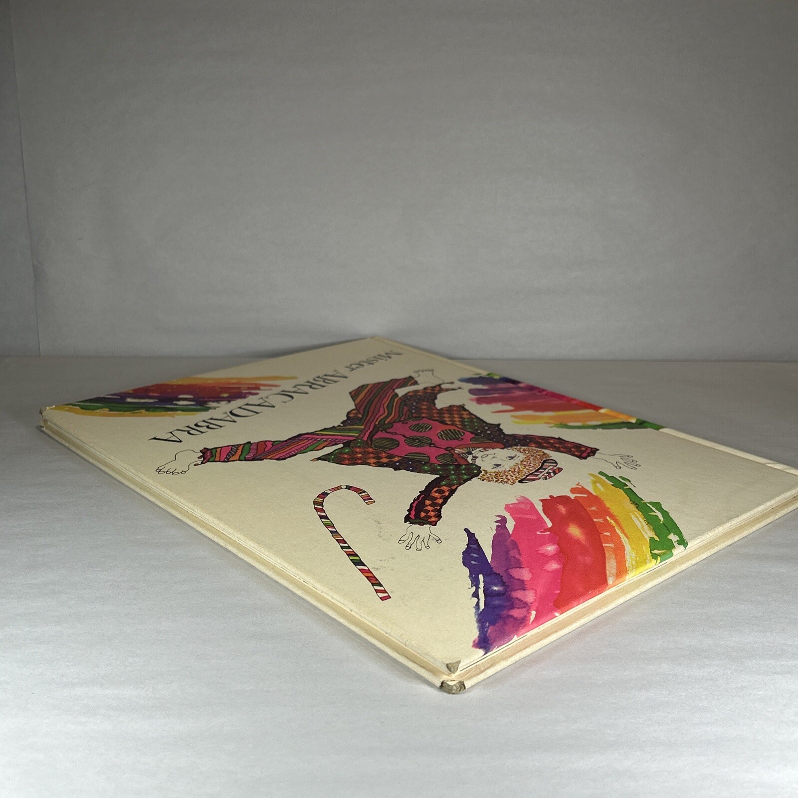 Vintage 1971 Mister Abracadabra Hardcover Children's Book by Wali and Grill