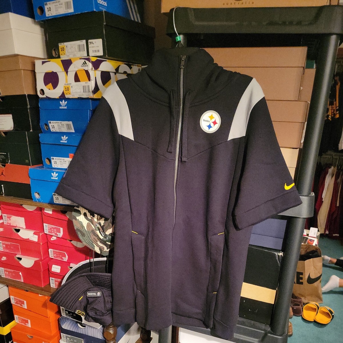 Nike Men's Medium Pittsburgh Steelers Sideline Showout Full-Zip Short  Sleeve NWT