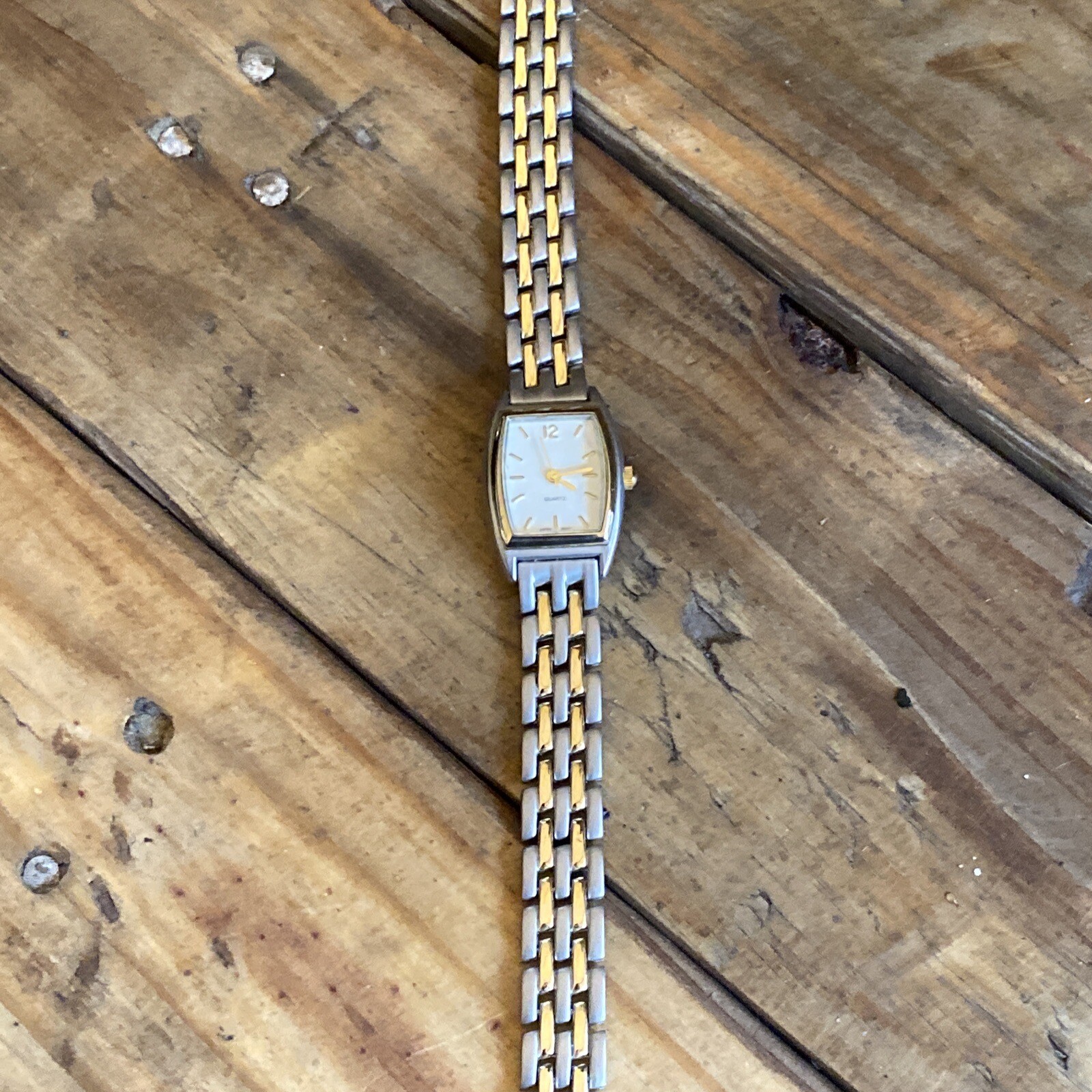 Two Tone Rectangular Case Dial Ladies Fashion Qua… - image 6