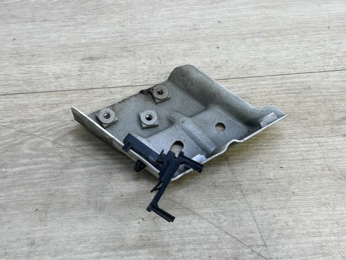 VW TOUAREG 7P5 Kotflügelhalter vorne rechts 7P6821152A 3.00 32093705