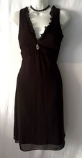 Onyx Nite Vtg Y2K Size 8 Formal Evening Ruffled V Neck Rhinestone Embellishment
