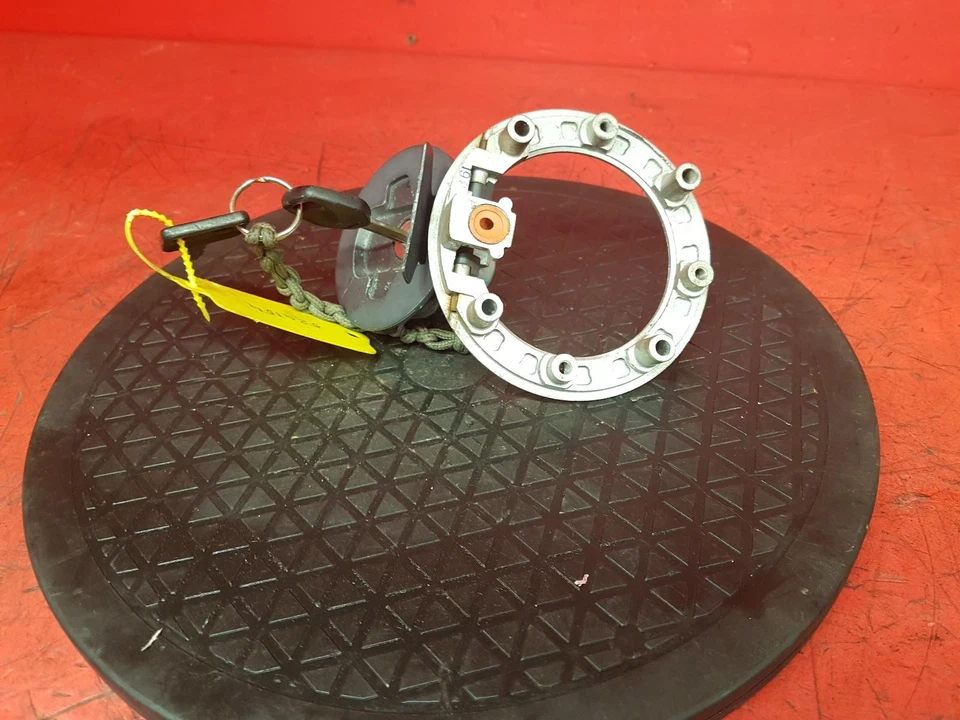 Suzuki GSF 600 2001 encendido y llave Foto 3 de 4