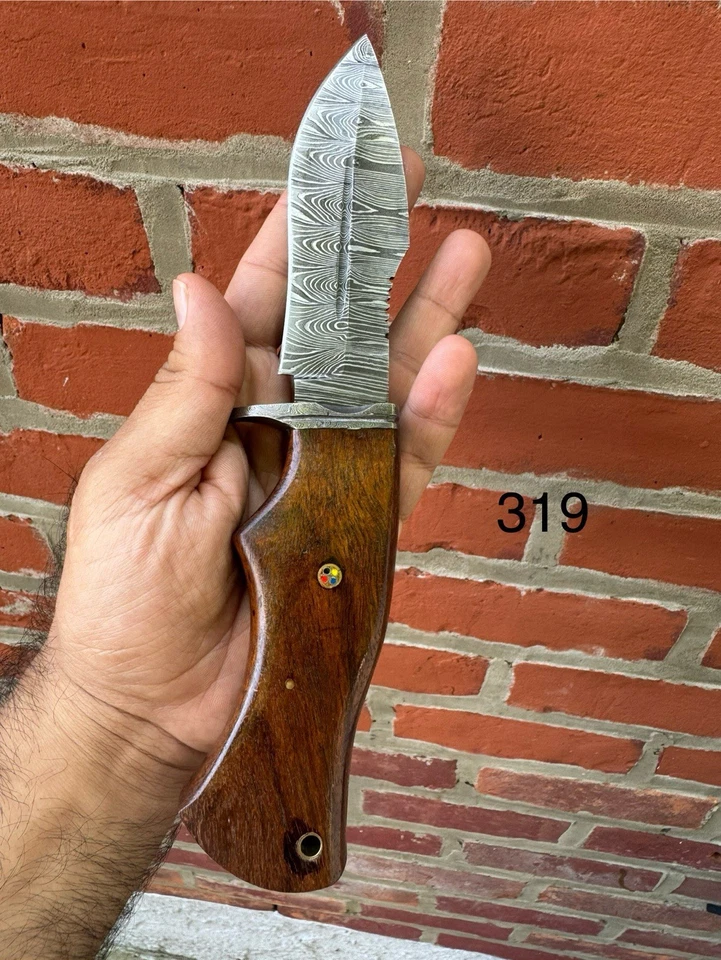 Cuchillo de caza de acero Damasco hecho a mano personalizado Foto 2 de 4