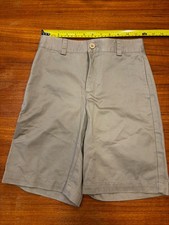 Boys Vineyard Vines Performance Breaker Shorts size 8 Khaki NWT