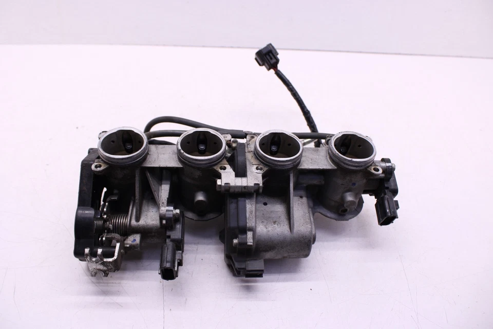 08-20 YAMAHA YZF R6 INJETORES DE COMBUSTÍVEL PRINCIPAIS/CORPOS DO ACELERADOR TESTADOS BOM FABRICANTE DE EQUIPAMENTO ORIGINAL - Imagem 2 de 4
