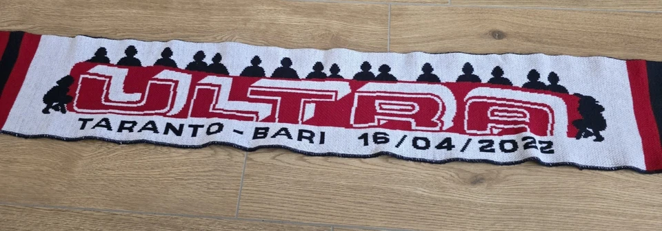 Sciarpa Ultras Taranto Anti Bari - Immagine 3 di 3