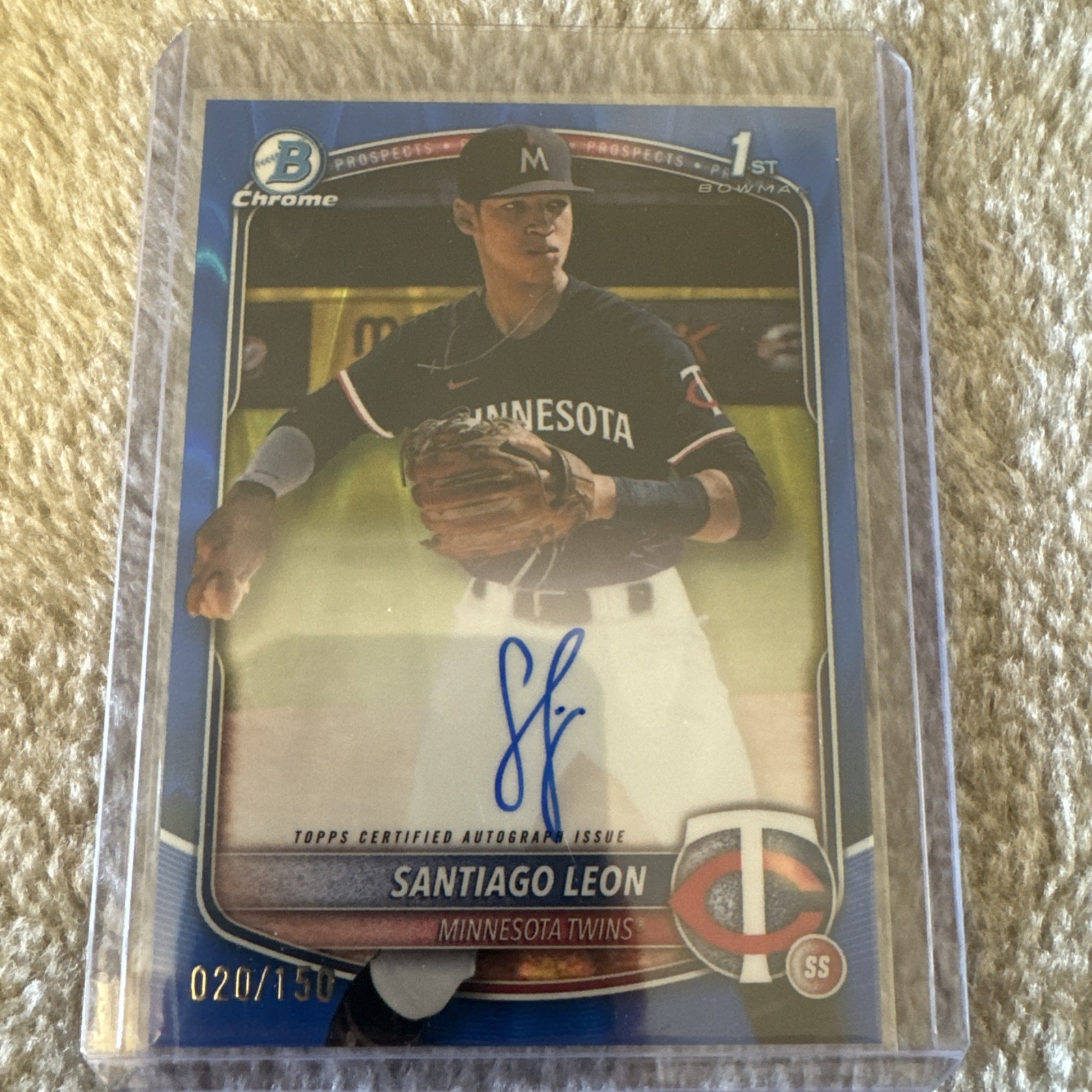 SANTIAGO LEON 2025 1st Bowman Chrome Blue RayWave /150 Auto Rookie Card RC CPASL