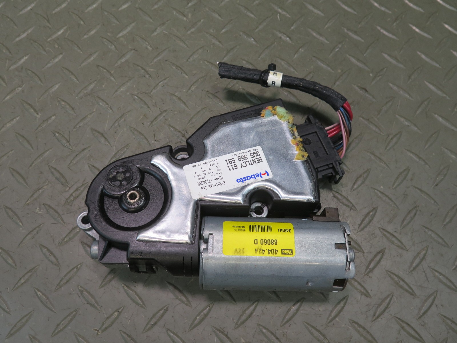 2006-2012 BENTLEY FLYING SPUR FRONT UPPER SUROOF MOON ROOF POWER MOTOR