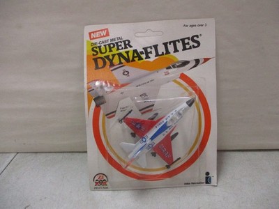 1983 Zee Toys Super Dyna-Flites General Dynamics F16 C