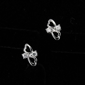 Authentic Floral 18K W GP White Gold Plated CZ Stud Stick Earring Cubic Zirconia Clear 336