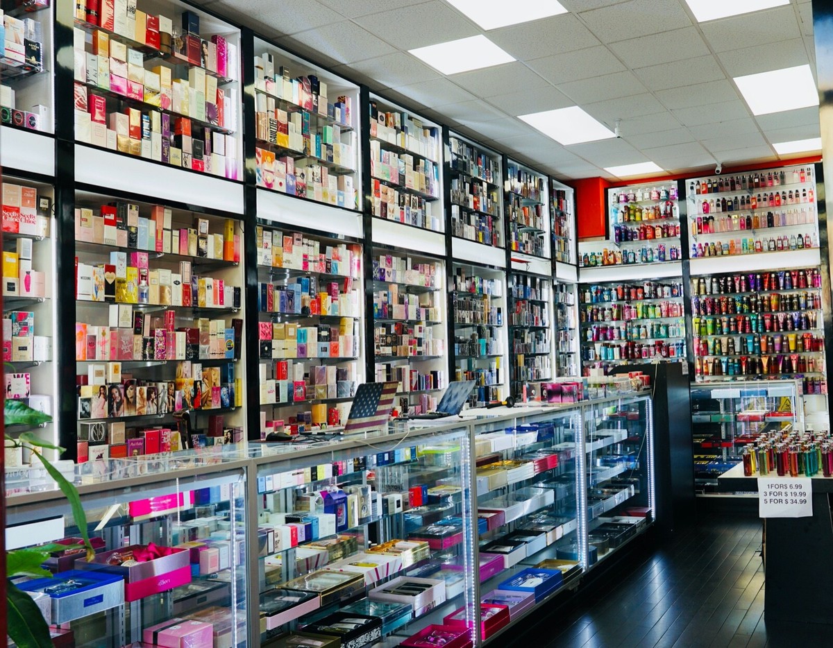 Store Perfumania Bronx Victoria's Secret Forbidden Rose Fragrance